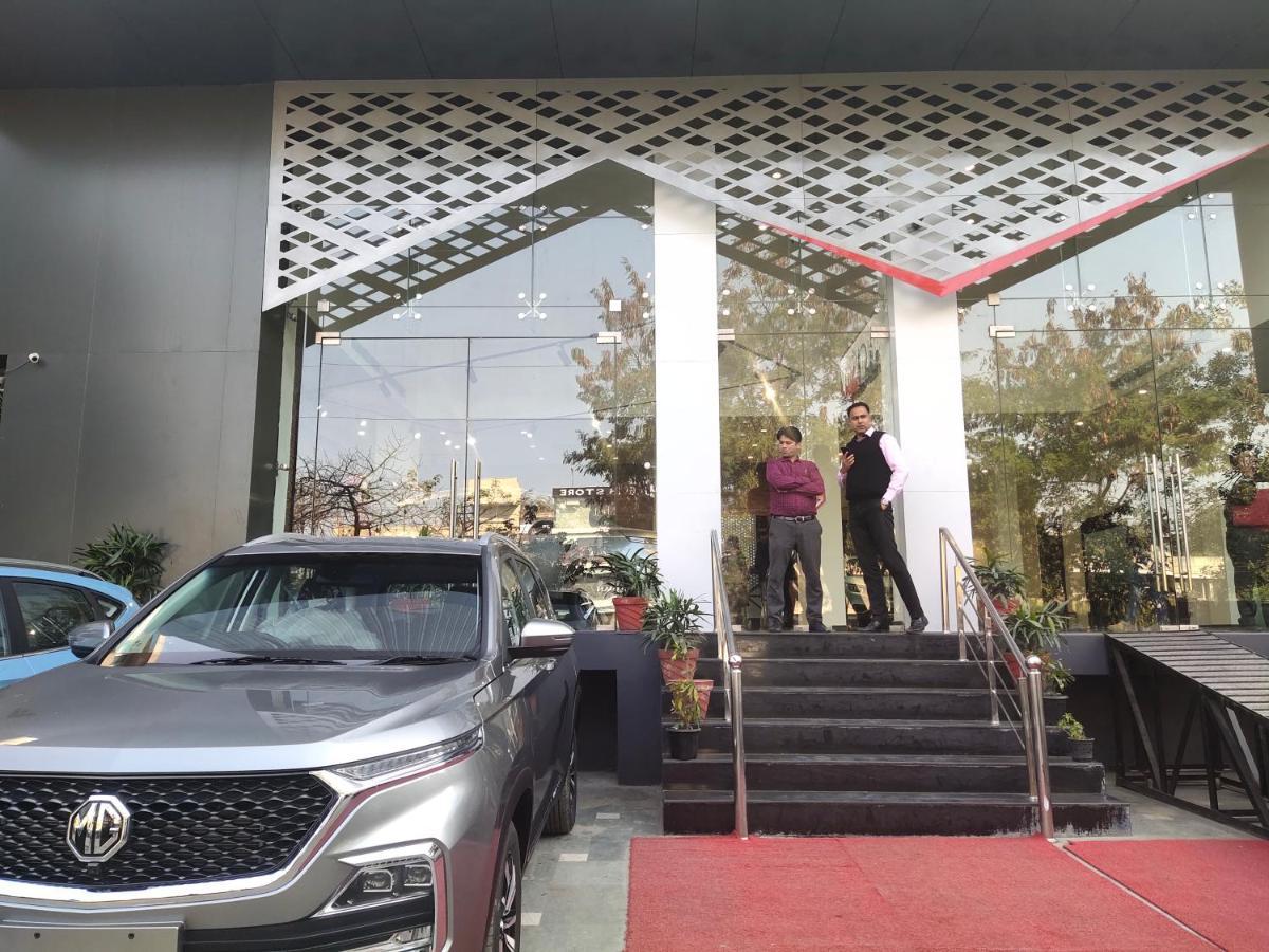 Delhieez - A Boutique Hotel ニューデリー エクステリア 写真