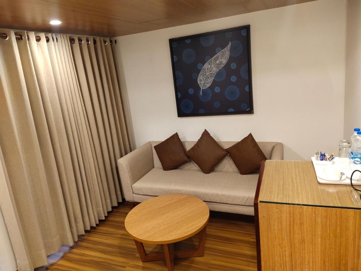 Delhieez - A Boutique Hotel ニューデリー エクステリア 写真