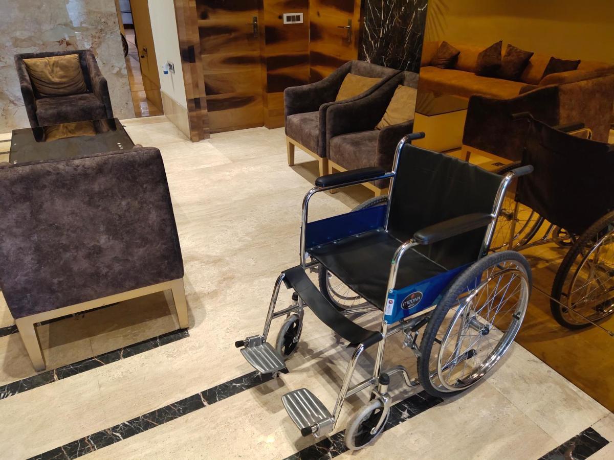 Delhieez - A Boutique Hotel ニューデリー エクステリア 写真