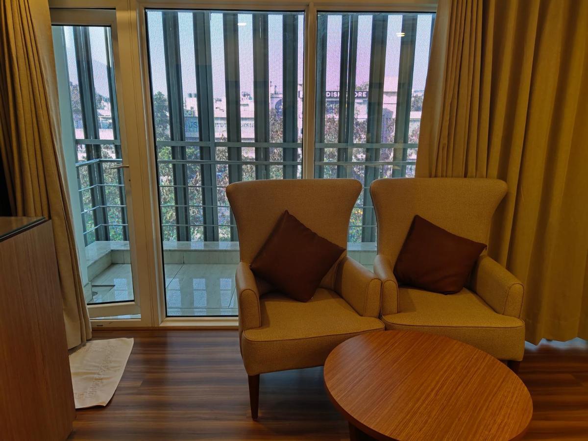 Delhieez - A Boutique Hotel ニューデリー エクステリア 写真