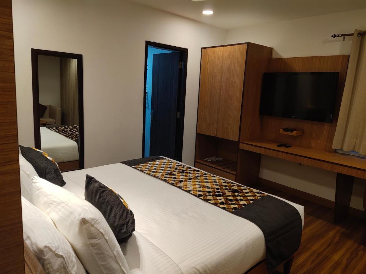 Delhieez - A Boutique Hotel ニューデリー エクステリア 写真