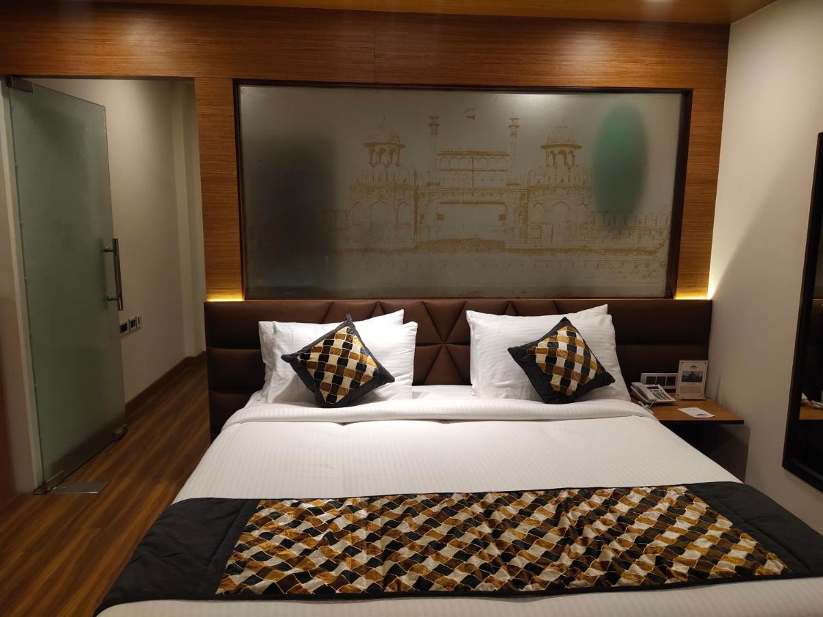 Delhieez - A Boutique Hotel ニューデリー エクステリア 写真
