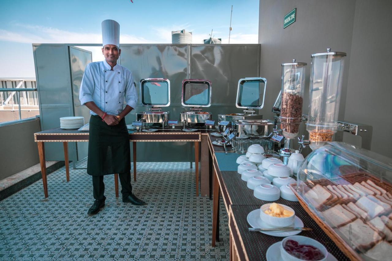 Delhieez - A Boutique Hotel ニューデリー エクステリア 写真